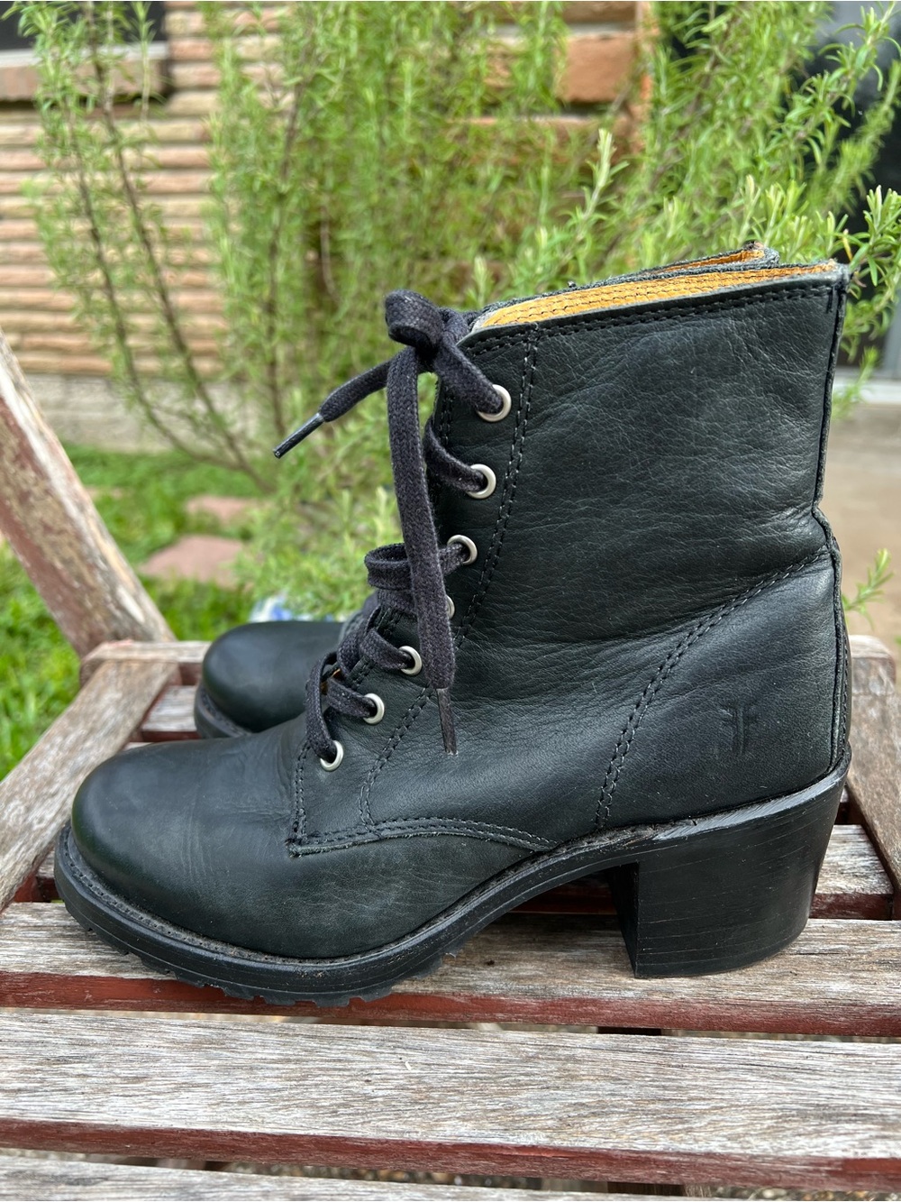 Frye Sabrina Black Boots Size 7 Leather